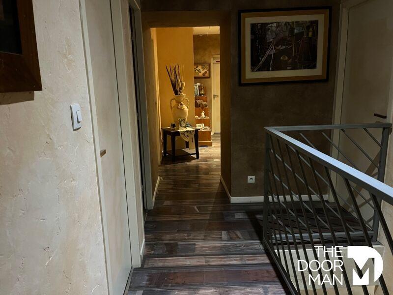 Maison - 178 m² - 5 pièces