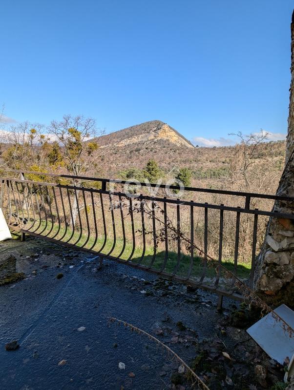 Maison ancienne - 177 m² - 9 pièces