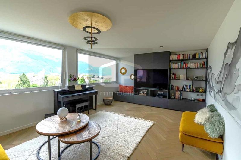 Appartement ancien - 130 m² - 4 pièces