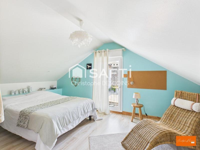 Maison - 160 m² - 9 pièces