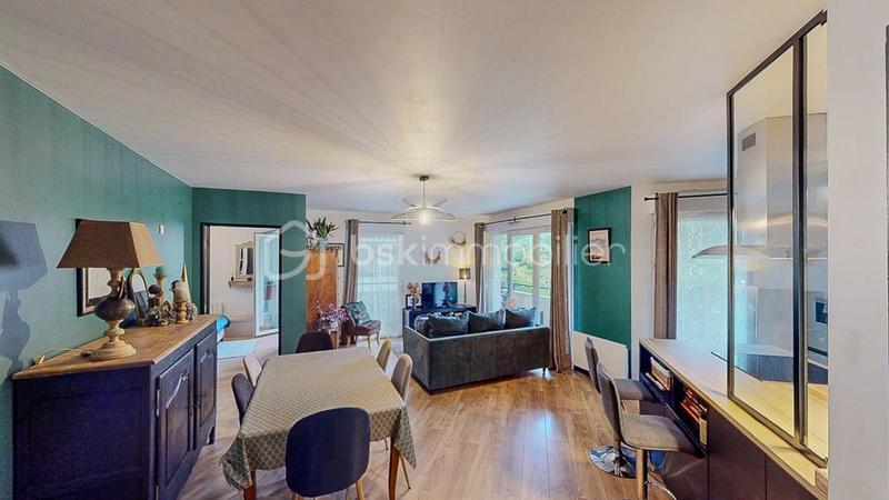 Appartement - 83 m² - 4 pièces