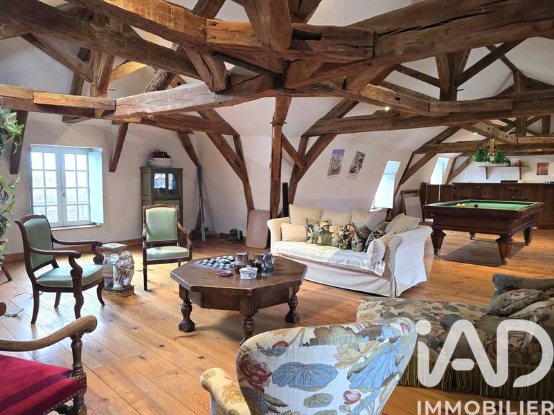 Maison - 495 m² - 10 pièces