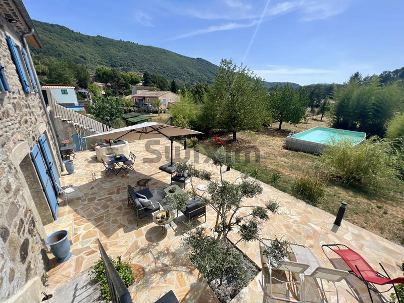 Maison - 115 m² - 5 pièces