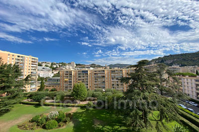 Appartement - 77 m² - 5 pièces