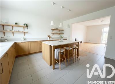 Maison - 110 m² - 6 pièces