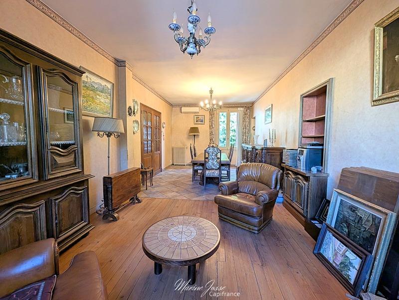 Maison - 186 m² - 7 pièces