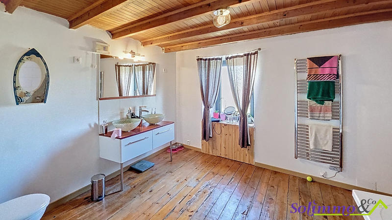 Maison - 165 m² - 7 pièces