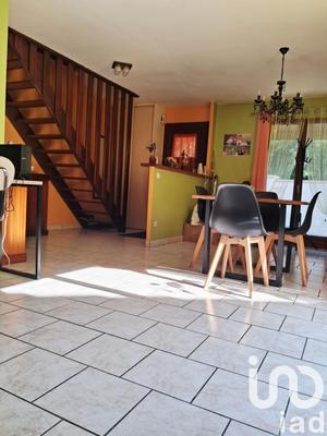 Maison - 184 m² - 9 pièces