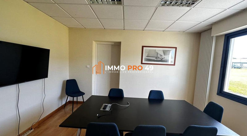 Bureau - 160 m² - 7 pièces