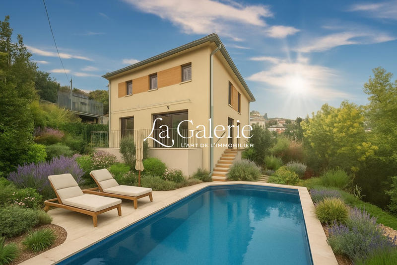 Villa - 140 m² - 4 pièces