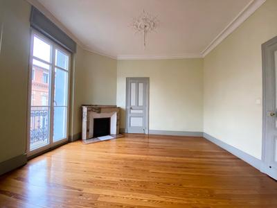 Appartement - 99 m² - 3 pièces