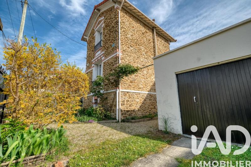 Maison - 64 m² - 4 pièces