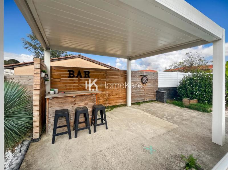 Maison - 200 m² - 8 pièces