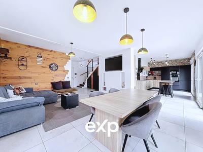 Maison - 151 m² - 6 pièces