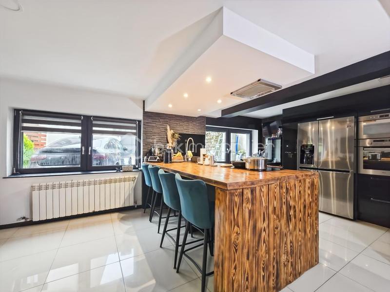 Pavillon - 150 m² - 6 pièces