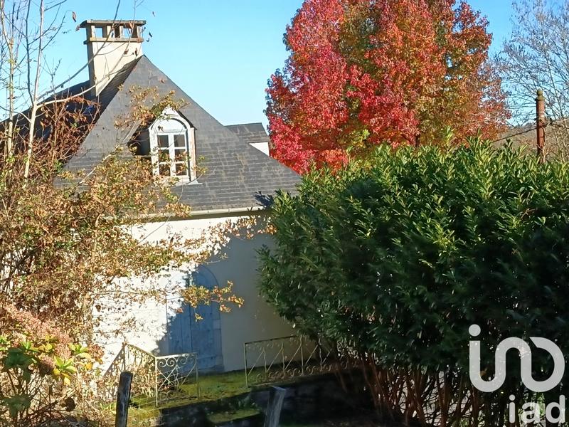 Maison - 383 m² - 12 pièces