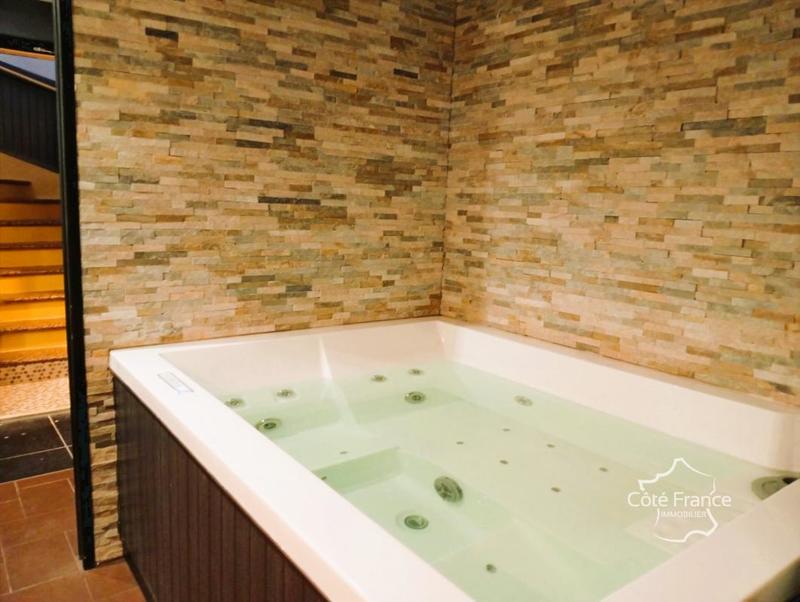 Maison chambre d'hôtes - 325 m² - 16 pièces