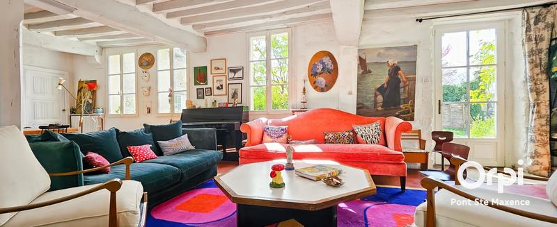 Maison - 323 m² - 6 pièces