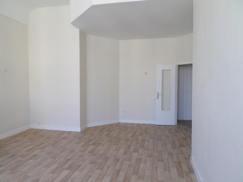 Appartement - 79 m² - 3 pièces