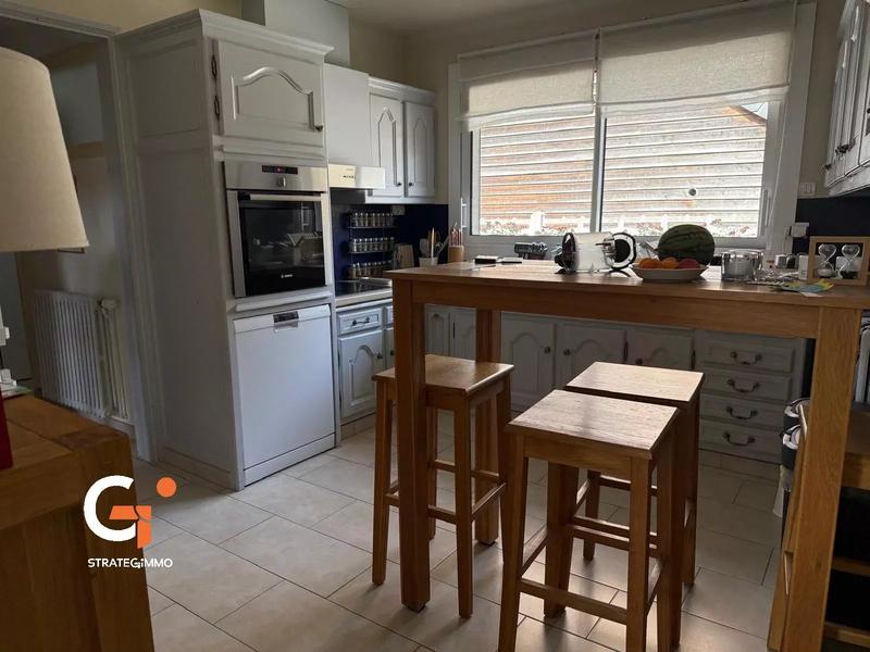 Maison - 140 m² - 6 pièces