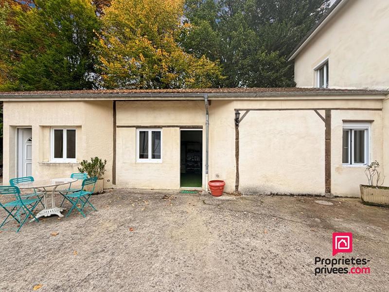 Maison - 372 m² - 13 pièces