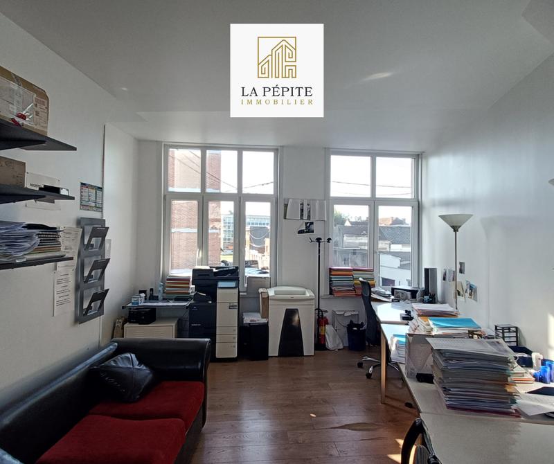 Immeuble - 81 m² - 3 pièces