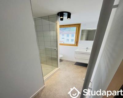 Chambre - 55 m² - 1 pièce