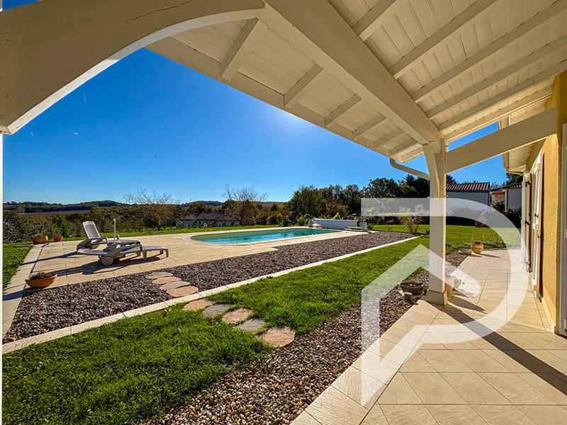 Maison - 110 m² - 6 pièces