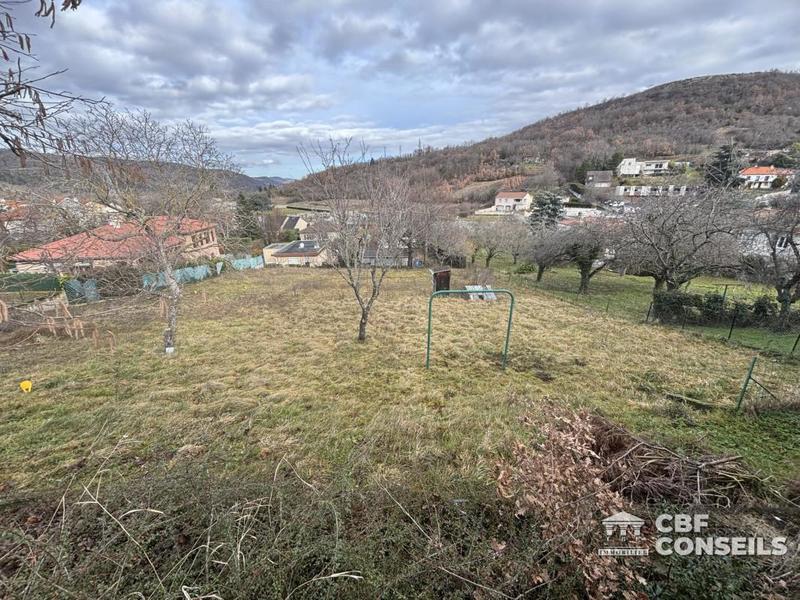 Terrain - 768 m²