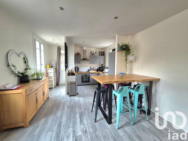 Maison - 90 m² - 5 pièces