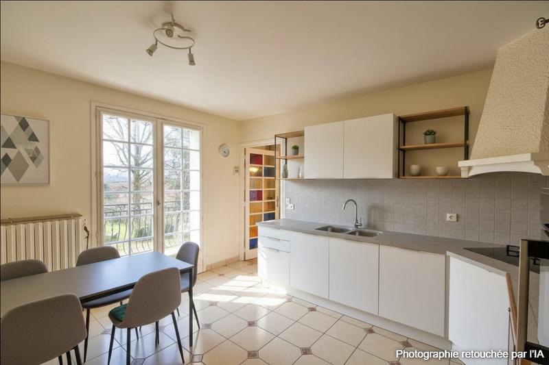 Maison ancienne - 216 m² - 7 pièces