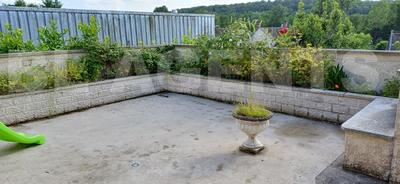 Maison traditionnelle - 249 m² - 11 pièces