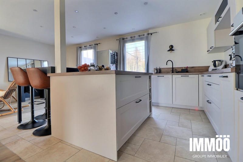 Maison traditionnelle - 115 m² - 6 pièces