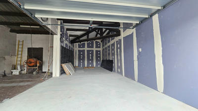 Local commercial - 90 m² - 2 pièces