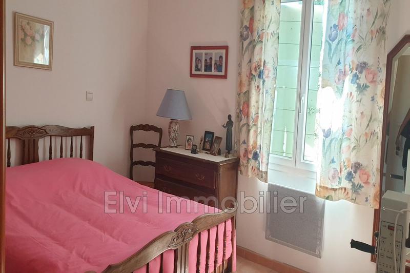 Villa - 1 500 m² - 4 pièces