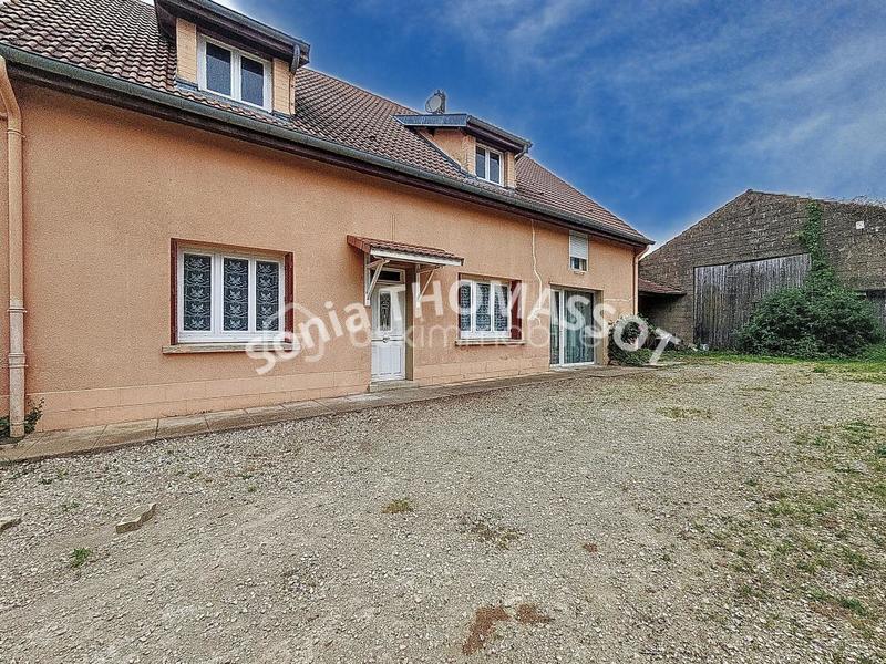 Maison - 110 m² - 4 pièces