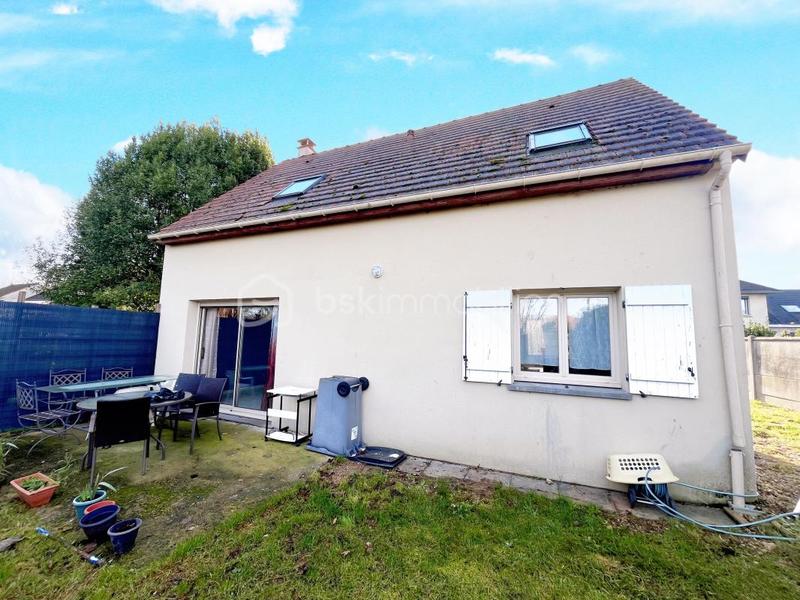 Maison - 87 m² - 5 pièces