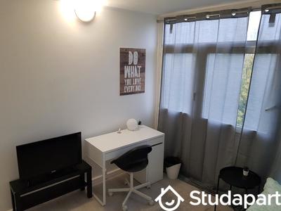 Chambre - 9 m² - 1 pièce