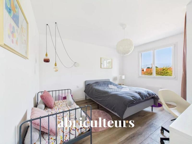 Maison - 172 m² - 7 pièces