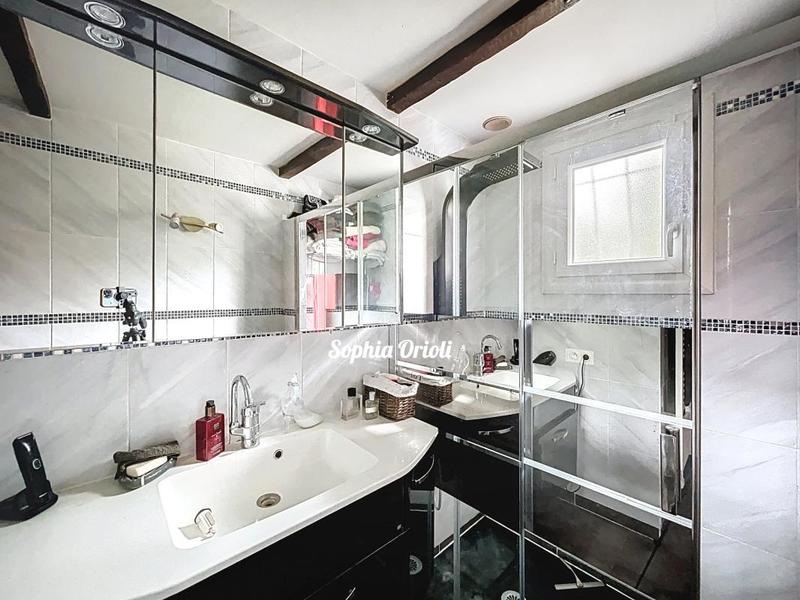 Maison - 185 m² - 5 pièces