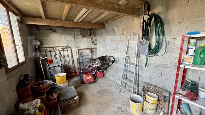 Maison - 231 m² - 7 pièces