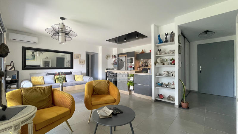 Appartement - 103 m² - 4 pièces