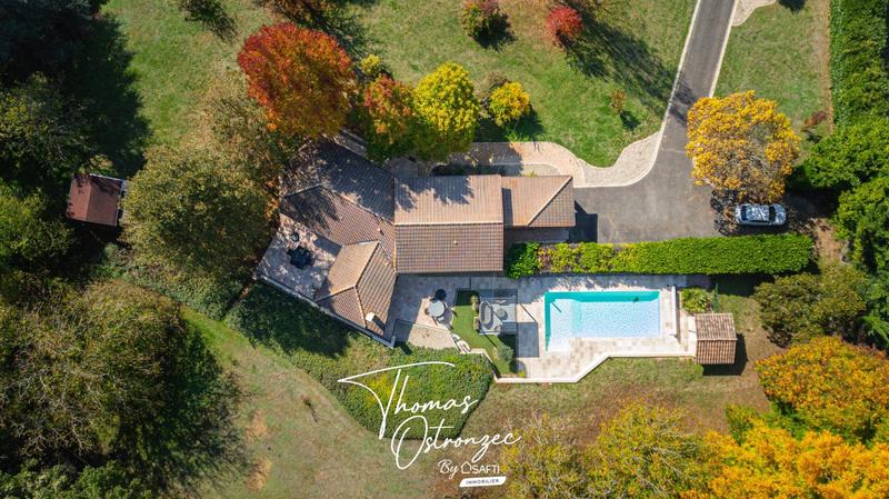 Maison - 127 m² - 6 pièces