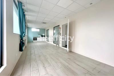 Immeuble - 277 m² - 14 pièces