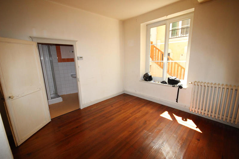 Immeuble - 49 m² - 1 pièce