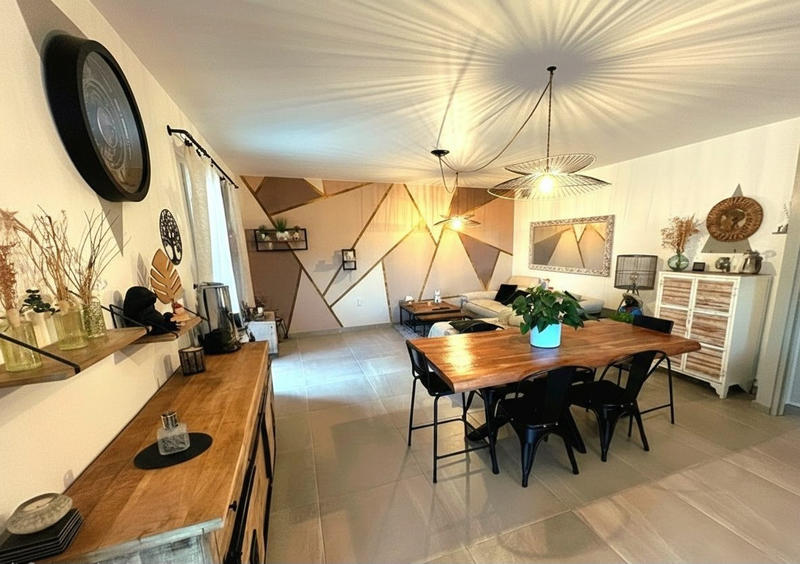 Appartement - 104 m² - 5 pièces