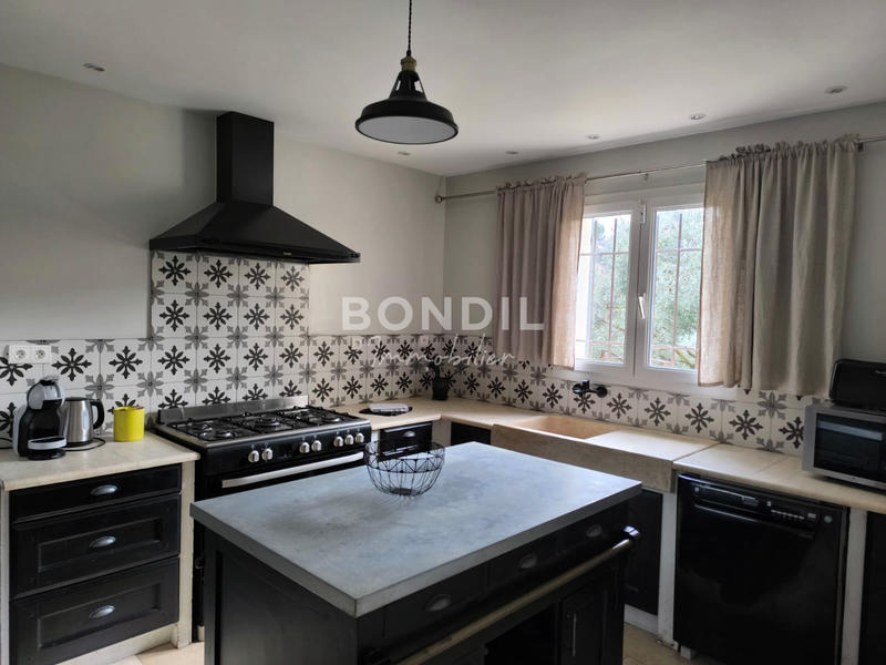 Maison - 140 m² - 6 pièces