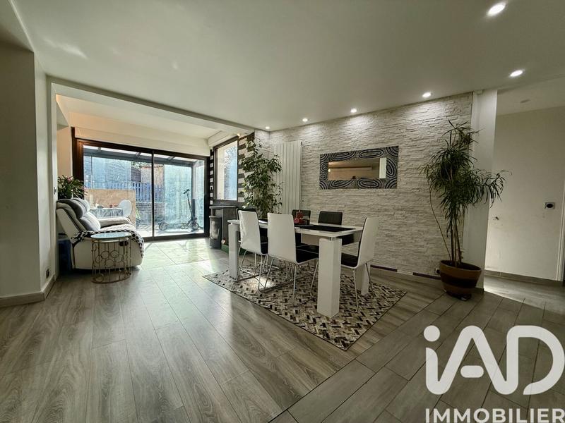 Maison - 91 m² - 4 pièces