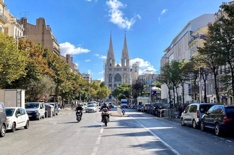 Appartement - 80 m² - 3 pièces