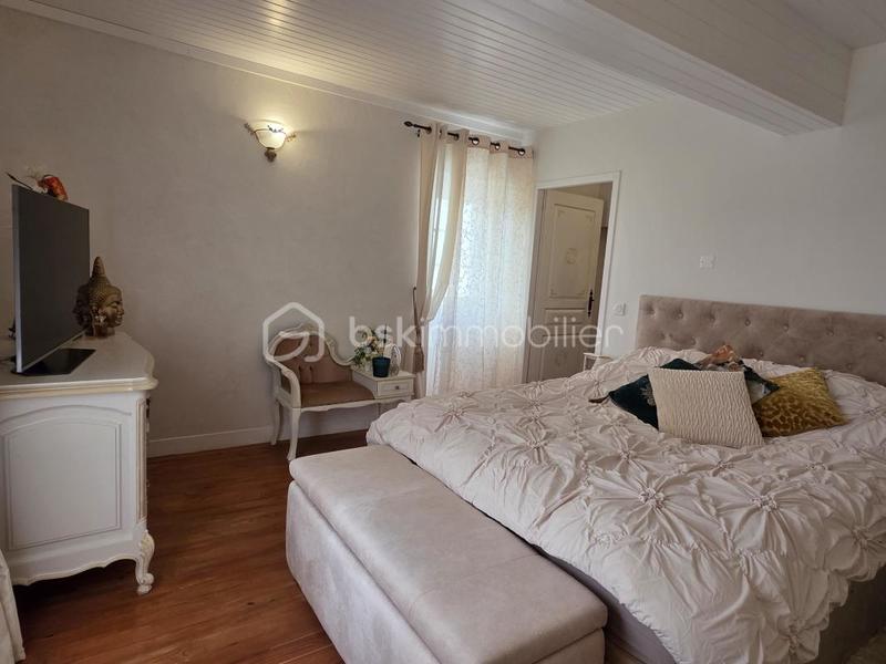 Propriété - 181 m² - 5 pièces